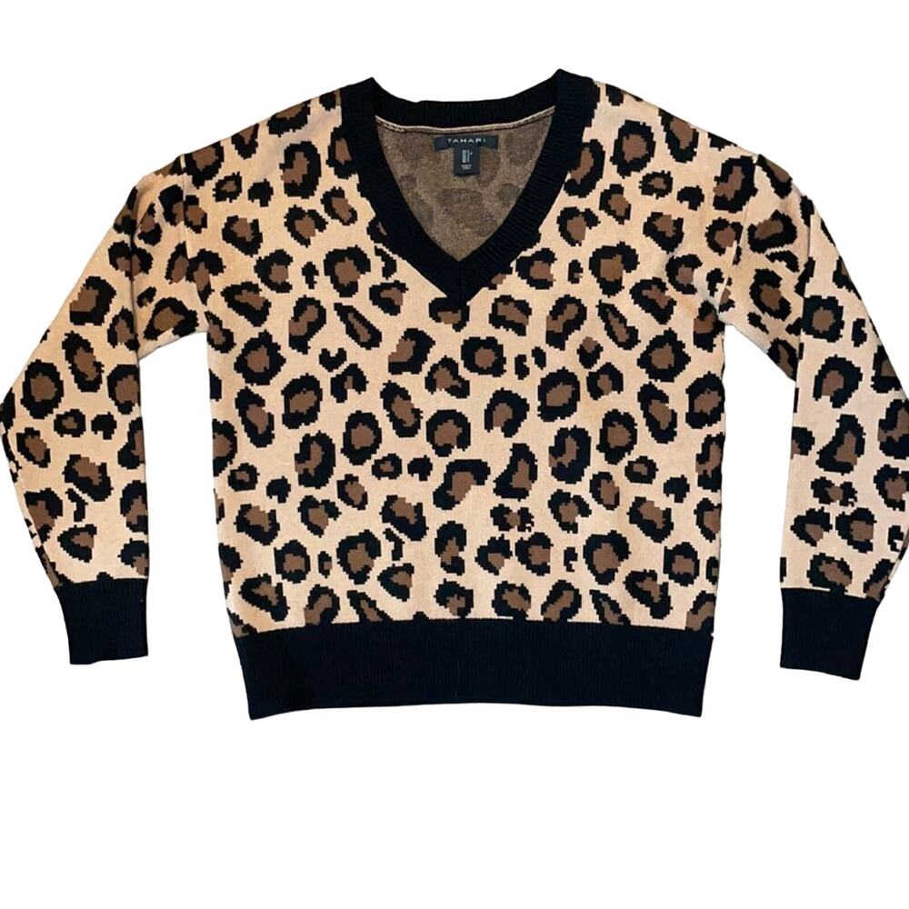 NWT Tahari V-Neck Pullover Leopard Sweater Size Small